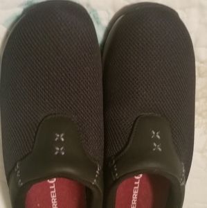 Merrell mule
